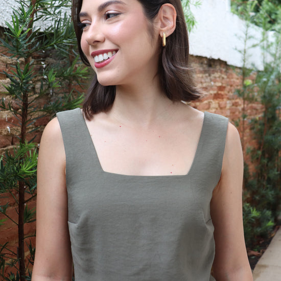 BLUSA DECOTE QUADRADO 34 VERDE MILITAR